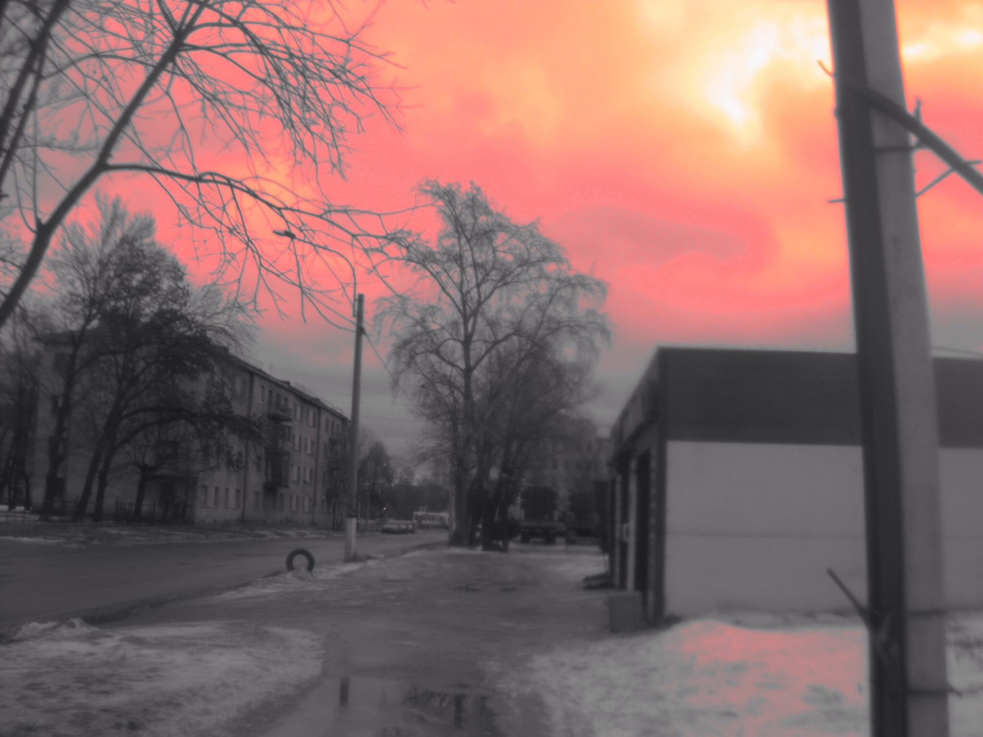Pinkie Industrial, photograph 12